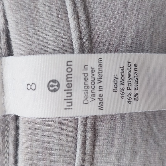 Lululemon Tuck & Gather Front Twist Top - Picture 2 of 4